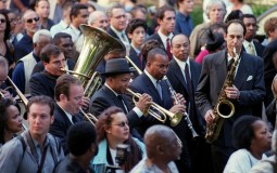 ORG XMIT: 200208683
Led by Wynton Marsalis on trumpet, several musicians gave Lionel Hampton a New Orleans style send off as they marched behind his horse drawn hearse along Claremont Ave. in Harlem.
Credit: Steve Berman/ The New York Times